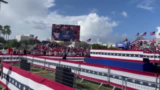 Massive “RUN TRUMP RUN” chants break out at Trump rally in Miami, FL