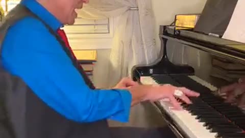 Dino Kartsonakis at the Piano 9-1-20