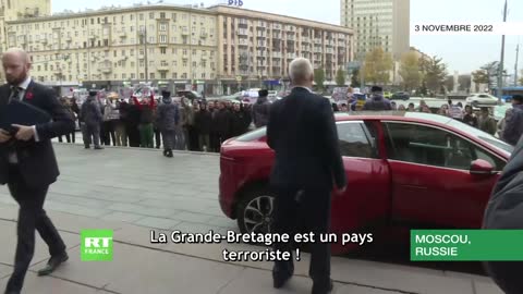 La Grande-Bretagne est un pays terroriste ! :l’ambassadeur du Royaume-Uni huée à Moscou