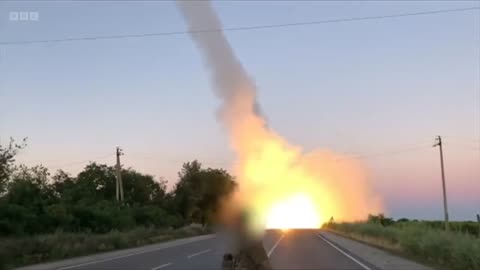 US sends cluster bombs to Ukraine - BBC News