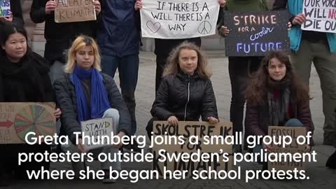 Greta Thunberg continues climate rally away from Cop27