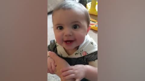 Try not to lough with this baby moments
