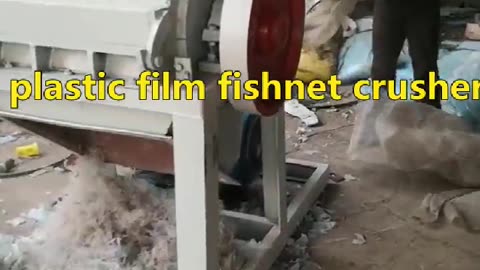 Do you want to see Plastic cloth fishnet crushing machine work efficiency