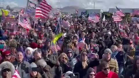 California Truckers Singing “Amazing Grace” As Convoy Heads To DC