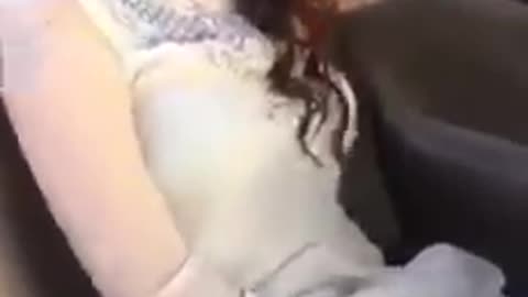 Pakistani actress hot dance in car | beautiful girl | viral girl