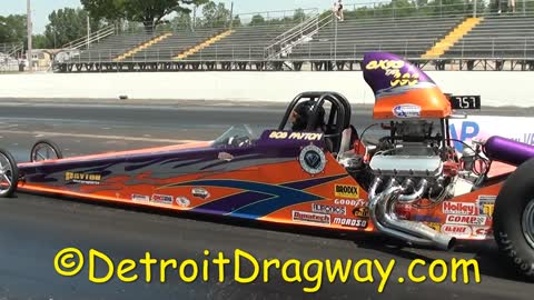 Dragsters Race at Milan Dragway