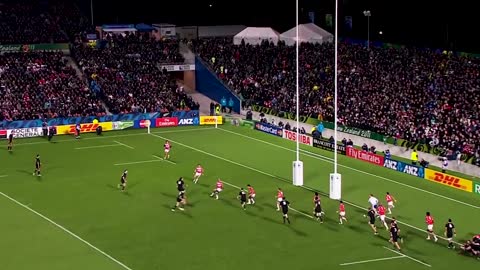 A Physical Specimen Rugby Player Sonny Bill Williams Big Hits, Offloads And Trys