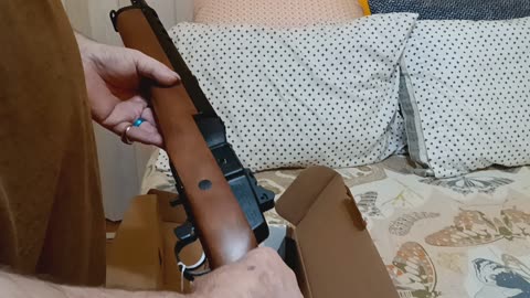 Ruger mini 14 unboxing.