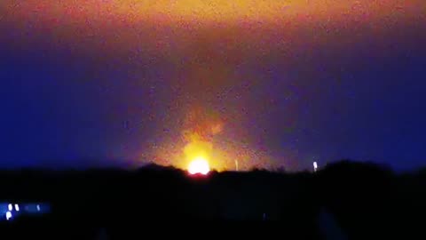 UK: A lightning strike caused a massive explosion in Oxford, tonight!