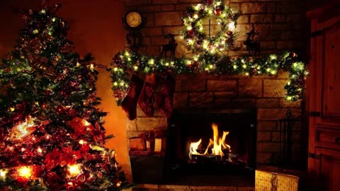 FirePlace 10 Hours With Christmas Tree Relaxation