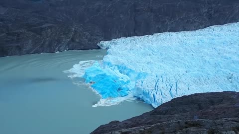 INCREDIBLE COLLAPSE TRIGGERED BY GLACIER CALVING _ South America, Chile