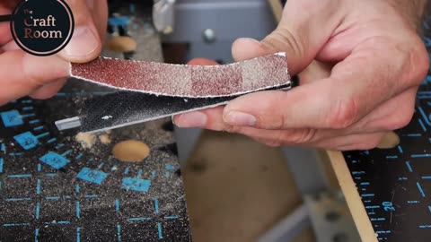 SANDING ADD-ON DEVICE FOR JIGSAW WITH REPLACEABLE SANDPAPER