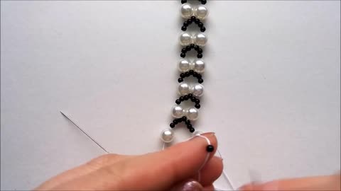 Jewelry making tutorials white and black bracelets. DIY Jewelry