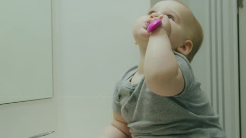Baby Brushing Teeth - First Time - Best Funniest Videos Of The week