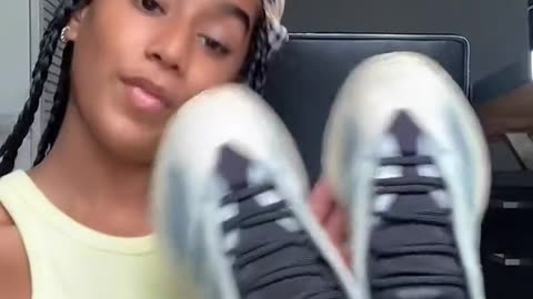 750Kicks Unboxing: Yeezy Boost 700 V3 Kyanite with @Rramita.ms - 2023 Yeezys 700s Trend Styling Fit