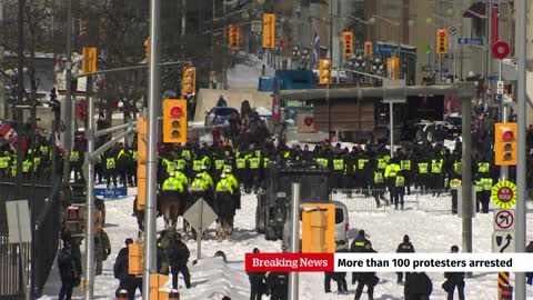 More than 100 arrested as police crackdown on Ottawa protest