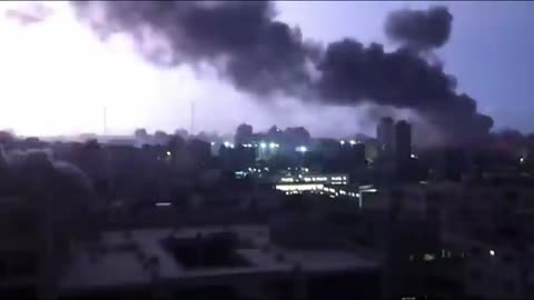 🇮🇱 Israel War | Lightning Strikes as Smoke Billows During Israeli Airstrike in Gaza | RCF