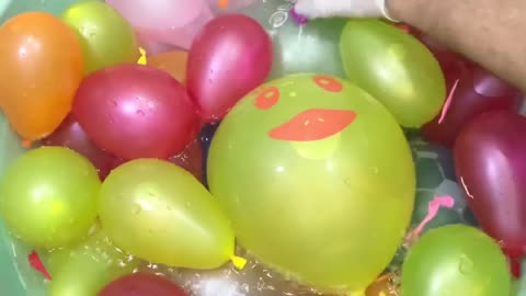 Water balloons pop part 10!!
