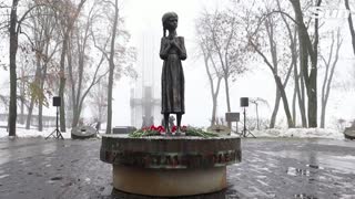 Ukraine remembers Stalin-era famine as Russia war rages on