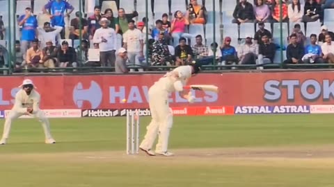 Clean bold by Mohammad Shami. Indian v/s Australia