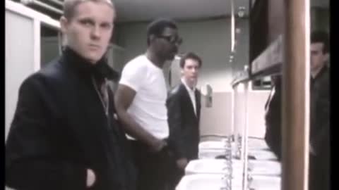 The English Beat - Mirror In The Bathroom