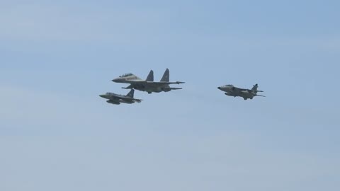 Tejas, Su 30MKI, Jaguar flyby at DEFEXPO