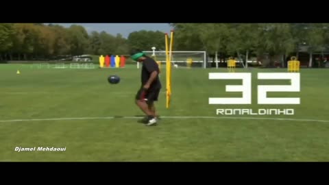 Ronaldinho: 14 Ridiculous Tricks That No One Expected