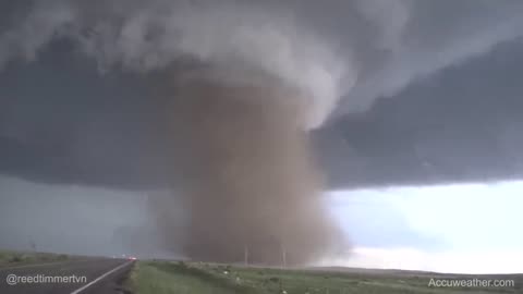 Watch this EXTREME up-close video of tornado near Wray, Colorado | AccuWeather