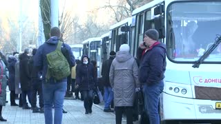 Donetsk residents evacuate as conflict fear rises