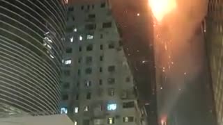 NOW - Skyscraper under construction on fire in Hong Kong.