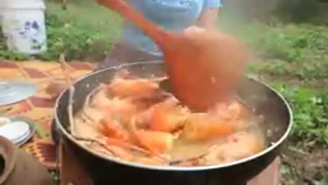 How to cook shrimp with sauce?