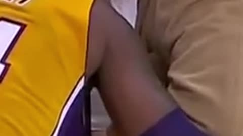 Throwback when Kobe dislocated a finger