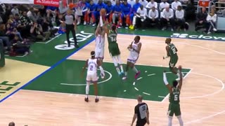 Giannis Attacks the Rim! Top Scorers Clash: Giannis vs. Shai