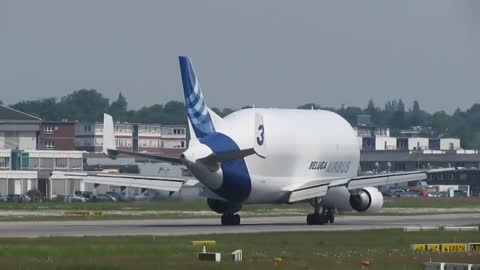 Airbus Beluga landing and takeoff at Finkenwerder, EDHI-6