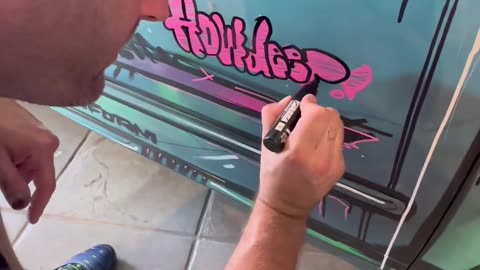 Amazing Spray painting art - decks helmets and cars