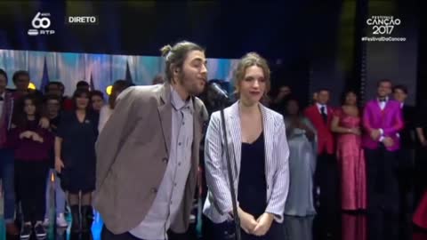 Eurovision 2017 - Portugal - Salvador & Luísa Sobral - Amar pelos Dois