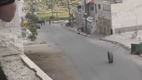 Israeli Army Vs Palestinian tire 1 army nil [Instant karma of]