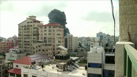 Israeli bombs hit residential building in Gaza City