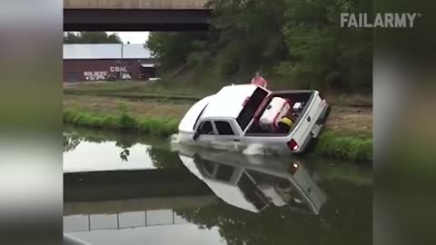 Hilarious Truck Fails: TRY NOT TO LAUGH | FailArmy