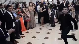 beautiful dance on Azeribaijan wedding