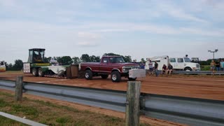 70s Ford Tractor Pull