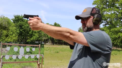 Sig Sauer P365 Review, Shoot, and Unboxing. Possibly the best concealment gun?