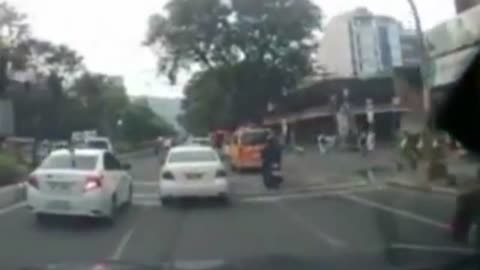 CRIME VIDEOS 11 - SNATCHING - Philippines CCTV & DASH CAM Spotted - PINOYVIRALVIDEOS