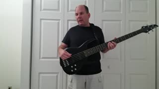 Bass low B string test 35" scale Carvin vs. 34" G&L - You pick the winner!