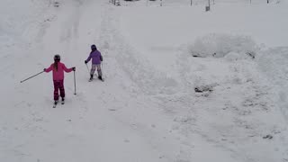 Testing skiing