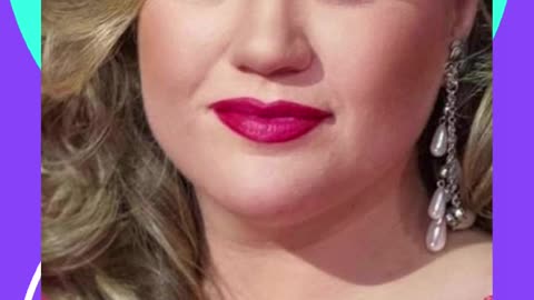 Kelly Clarkson says she 'wouldn't have survived' her divorce without antidepressants.