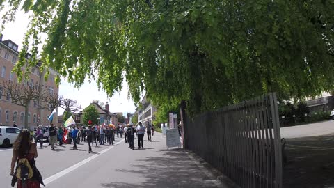 Protest Aarau Switzerland 2021-05-08 (10/19) Protesters march through Laurenzenvorstadt