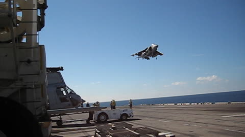 US Navy AV-8B Harrier landing on the USS ESSEX