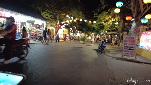Walk on crowded Bach Dang street in Hoi An travel [4K ASMR] Floating lanterns, Cruise on Hoai River