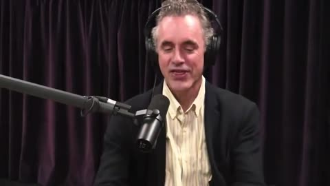 Joe Rogan - Jordan Peterson on Sorting Your Life-(480p)